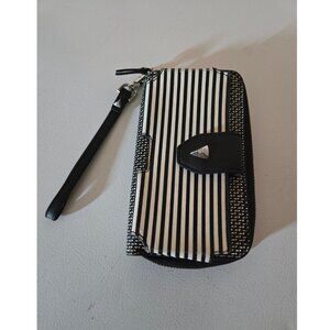 Stella & Dot Wristlet w/ Smartphone Pocket